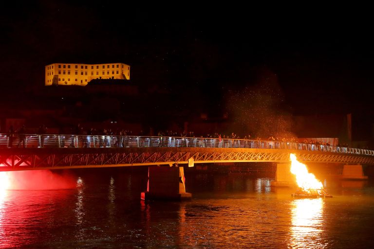 kres, 1-maj-ptuj, plavajoci-kres