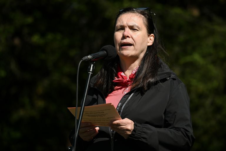 postavljanje-mlaja, trg-zmage, murska-sobota, praznik-dela