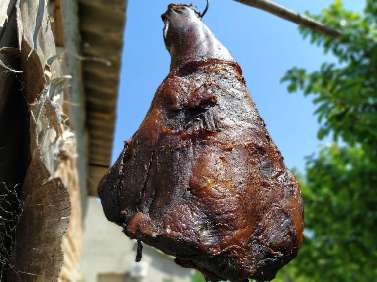 suhomesnati izdelek, sušenje.jpg