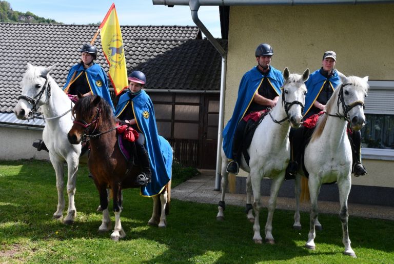 konjeniki_sentjurija.JPG