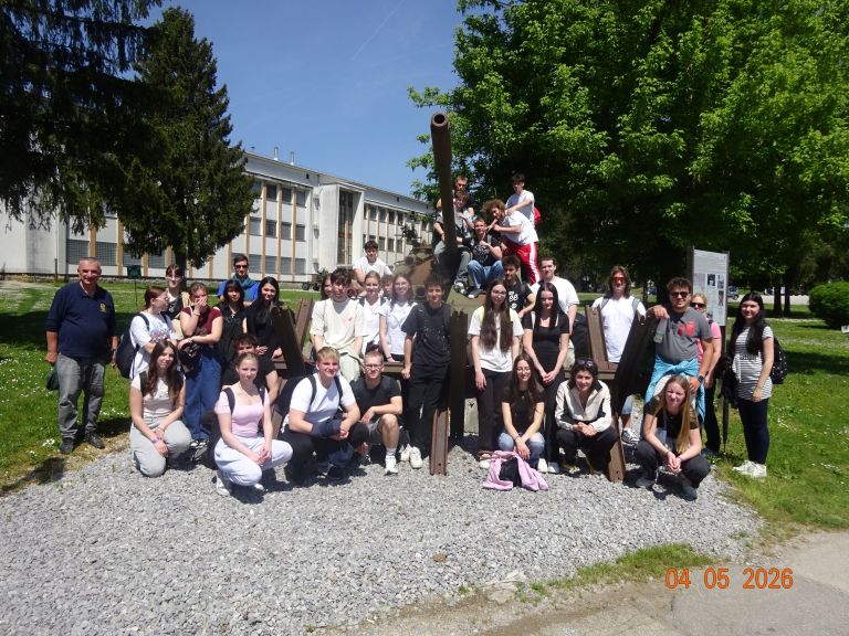 spominska-pot-ob-zici