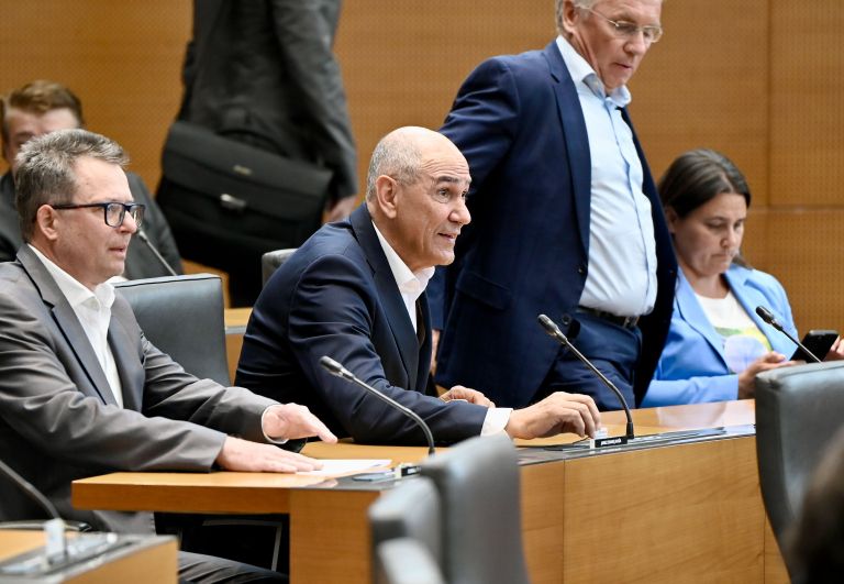 janez jansa cernac hojs dz.jpg