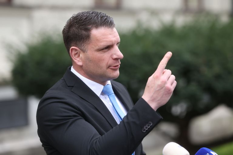 zoran stevanovic.jpg