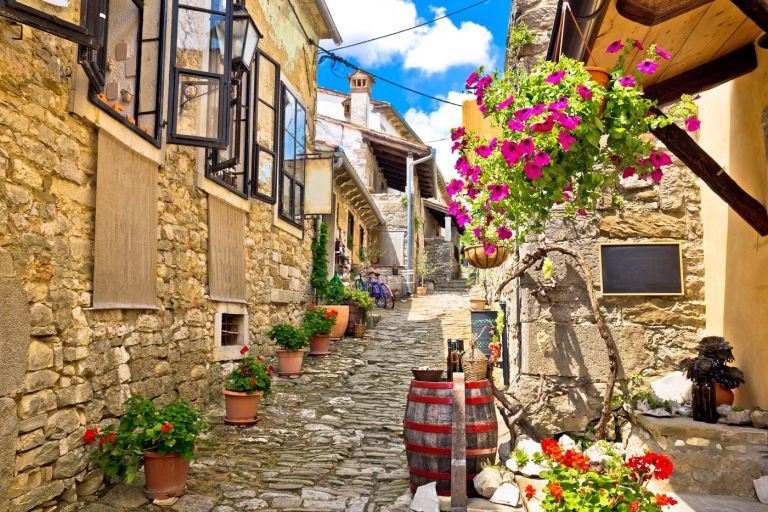 istra