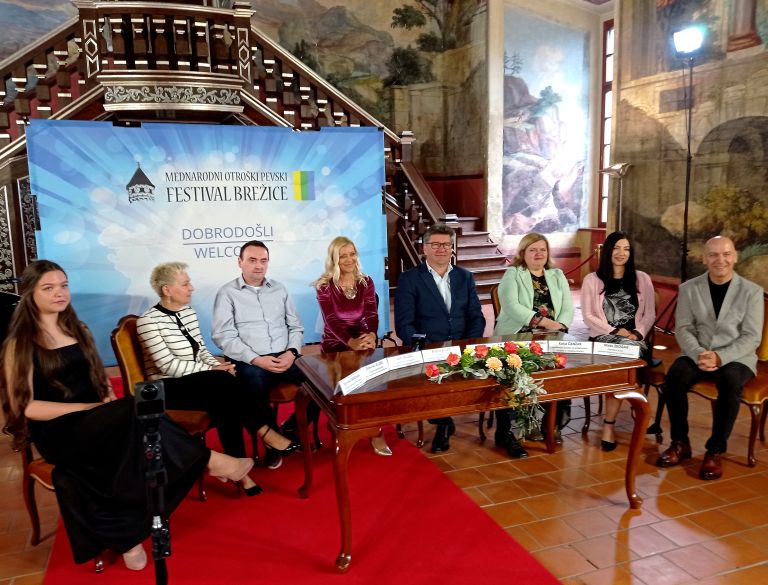 10-mednarodni-otroski-pevski-festival-brezice, brigita-sular, gps-ritam