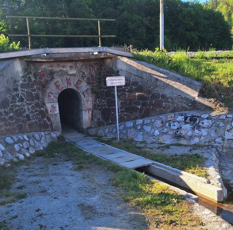 litija, podhod