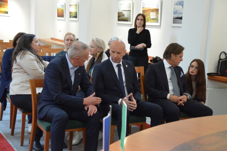 os-mihajla-rostoharja, mo-krsko, kostak