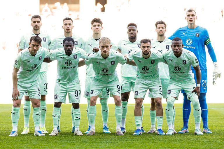 olimpija skupinska af.jpg