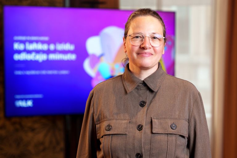 asist. Tina Vesel Tajnšek, dr. med., spec. ped. in alergologije.jpg