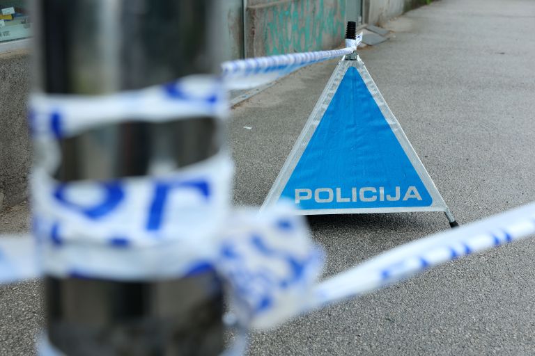 policija znak.jpg
