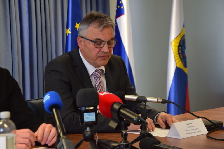 bojan-rous, pums, policija, kriminalisti, droge, zaseg-droge, konoplja, konoplja-v-bodoncih