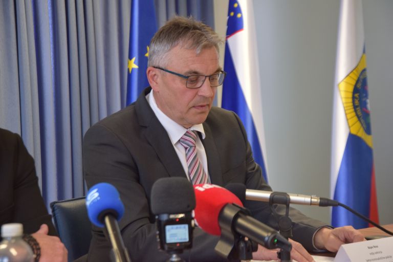 bojan-rous, pums, policija, kriminalisti, droge, zaseg-droge, konoplja, konoplja-v-bodoncih
