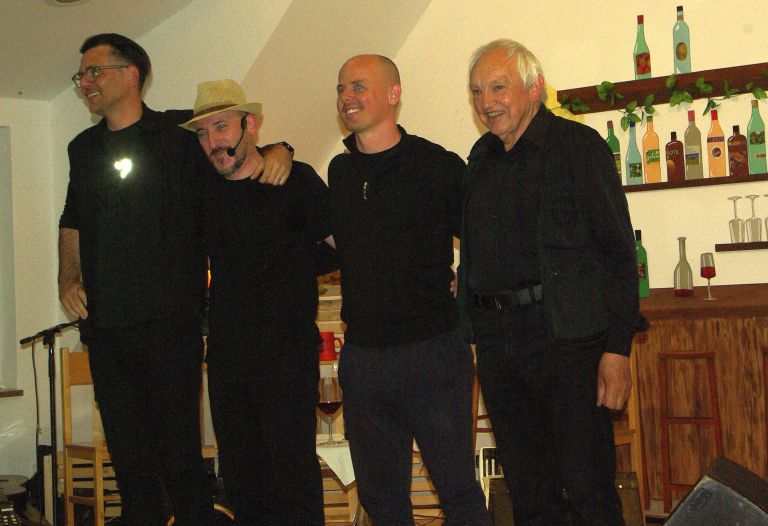 dvor, koncert, etno-bankda-poseben-gust, ales-plut