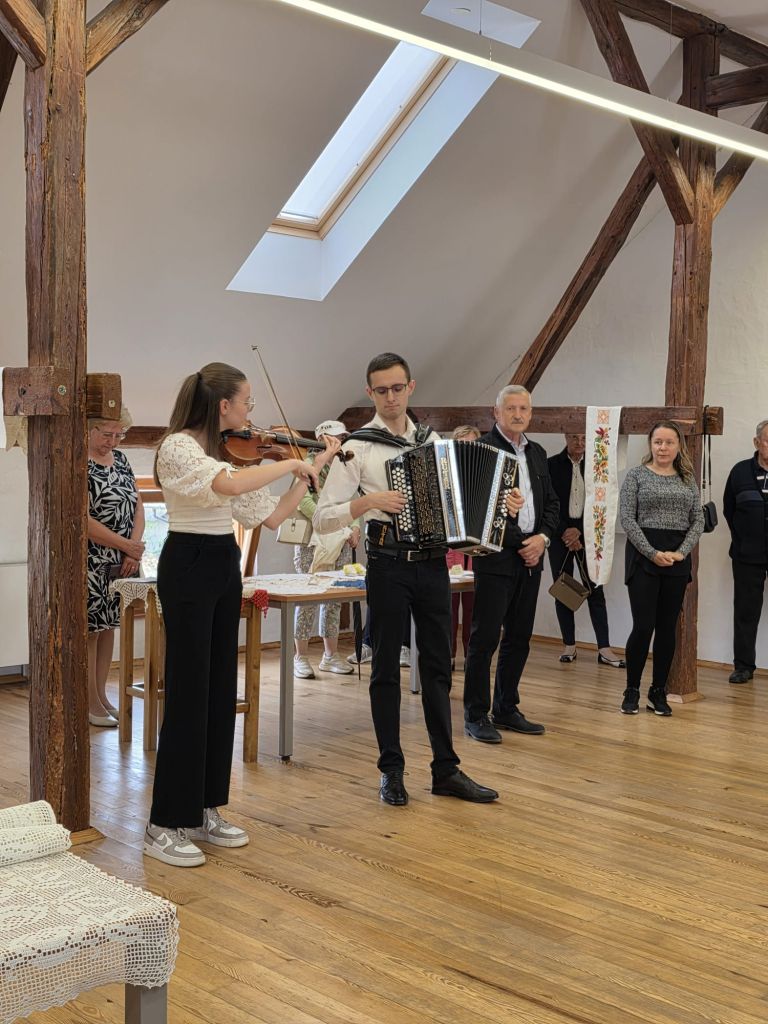 rocna-dela, razstava-rocnih-del, duo-verzej