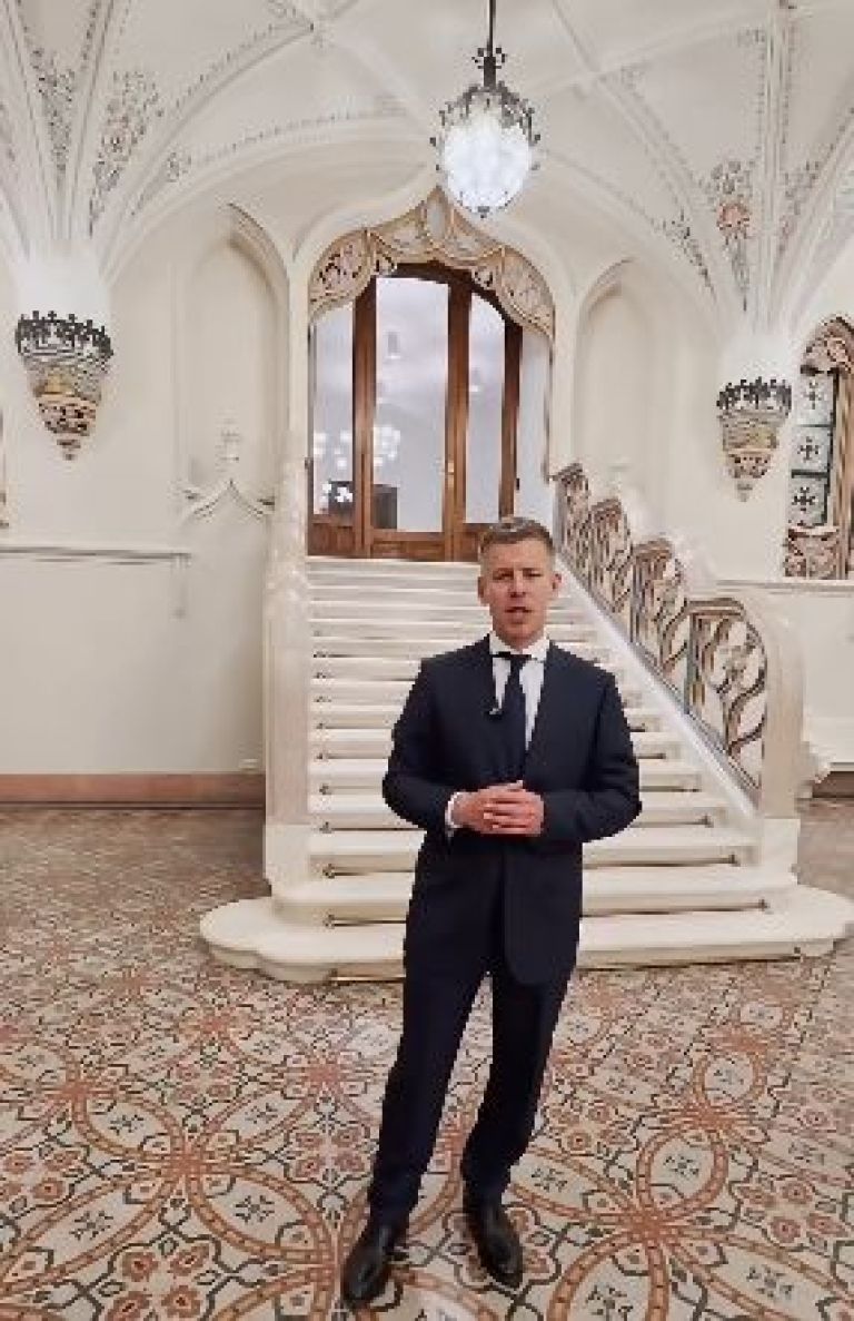 peter magyar.jpg