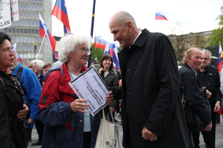 janez jansa protest Primoz Lavre.jpg