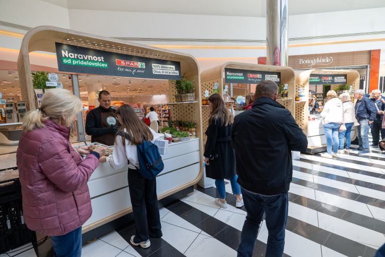 Dogodek  Naravnost od pridelovca pred trgovino Interspar Citypark