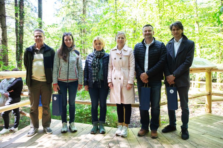 deprofundis, mofete, informacijsko-interpretacisjki center, iz globin, negova