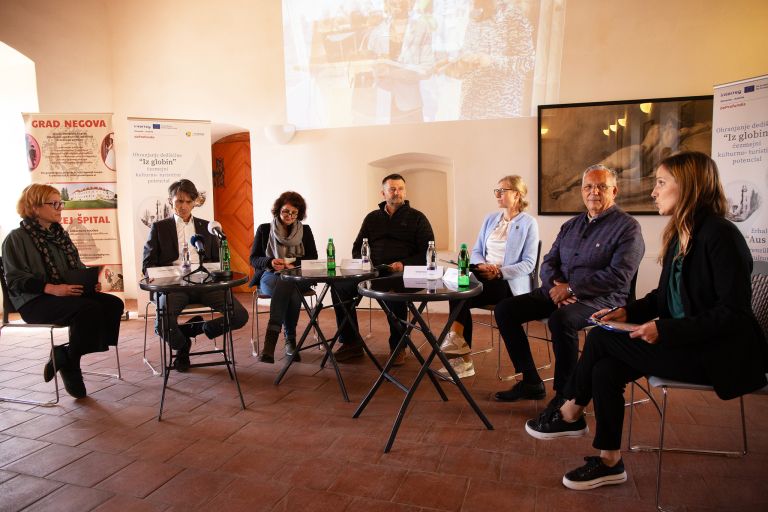 deprofundis, mofete, informacijsko-interpretacisjki center, iz globin, negova