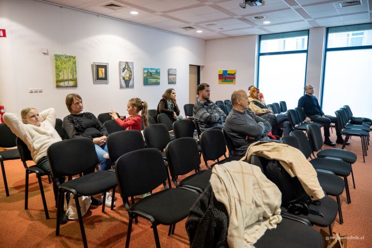 beeaware, interreg, raziskovanje-oprasevalcev-s-pomocjo-obcanske-znanosti