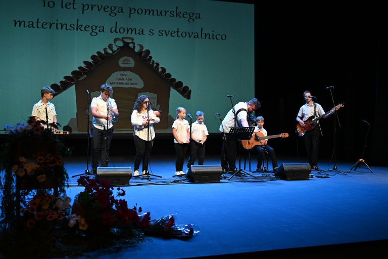 murska-sobota, 10-obletnica-pomurskega-materinskega-doma-s-svetovalnico-škofijske-karitas-murska-sob