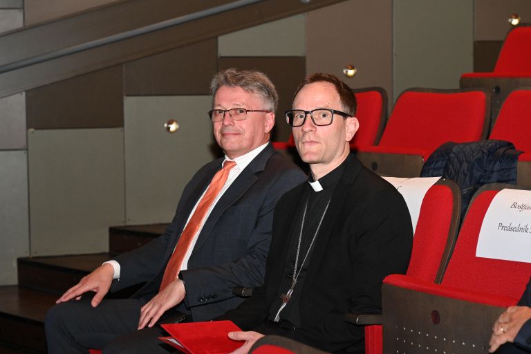 murska-sobota, 10-obletnica-pomurskega-materinskega-doma-s-svetovalnico-škofijske-karitas-murska-sob