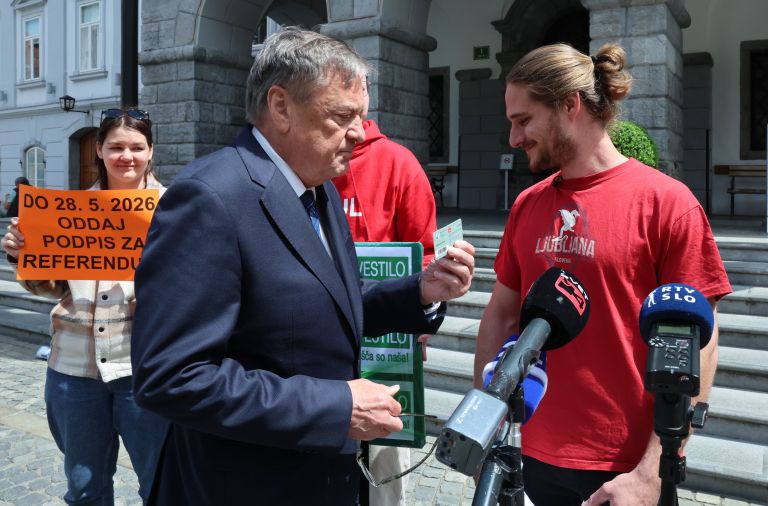zoran janković, predaja urbane, iniciativa štepanjsko naselje.jpg