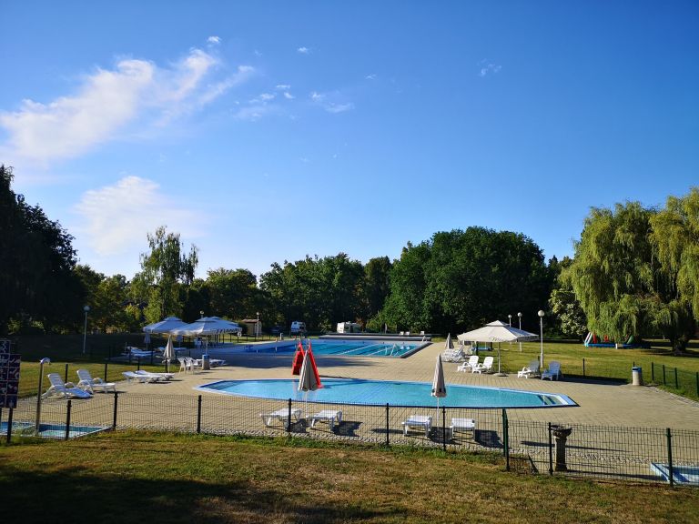 hb-kopališče Ormož.jpg