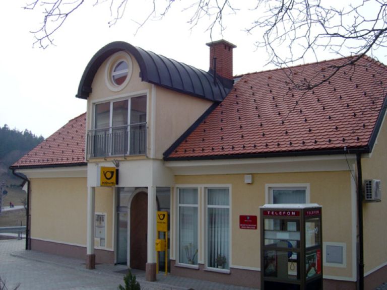 pošta dole pri litiji.JPG