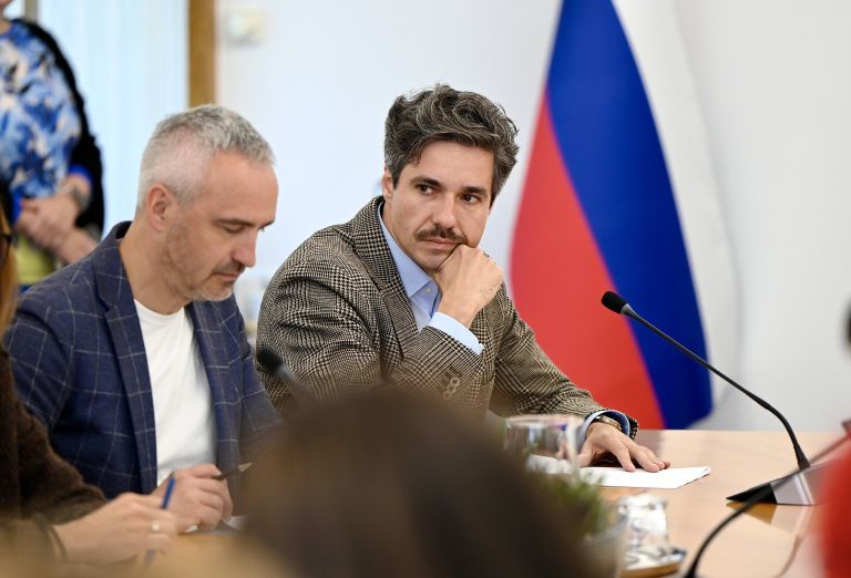 janez cigler kralj, luka mesec.jpg