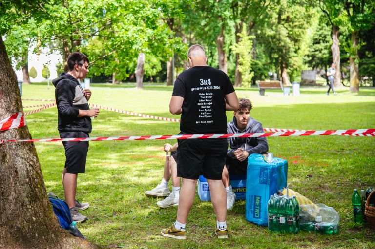 fučkanje-2026, füčkanje, maturanti, park, pitje-mladih, mladi-alkohol