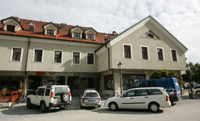 vegrad bomba 1 upravna stavba.jpg