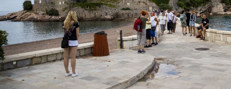 plaža Črna Gora morje Budva