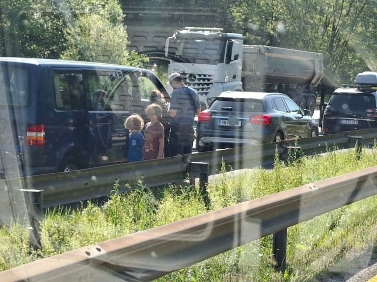 zastoj avtocesta.jpg