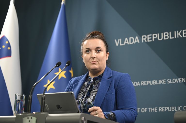 Petra Bezjak Cirman.jpg