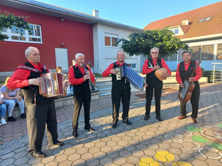 kd-rogasovci, literarni-vecer, kultura-v-gibanju, festival-ljubiteljske-kulture