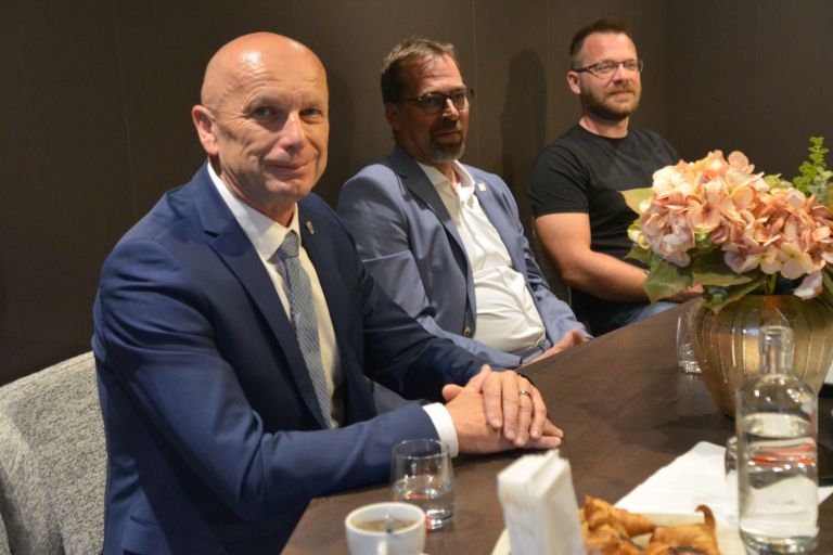 Janez Kerin napovedal kandidaturo.JPG
