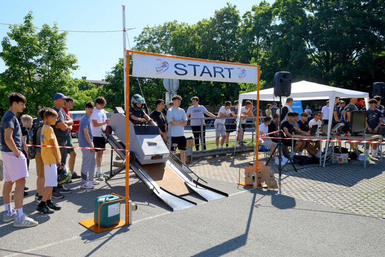 go-car-go-2026, vesoljski-avtomobilcki