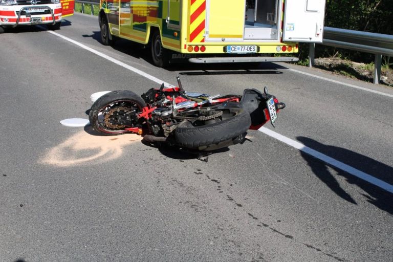 nesreča motorist.jpeg