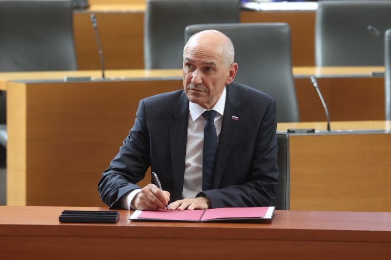 UVODNA janez jansa mandatar prisega Primoz Lavre.jpg