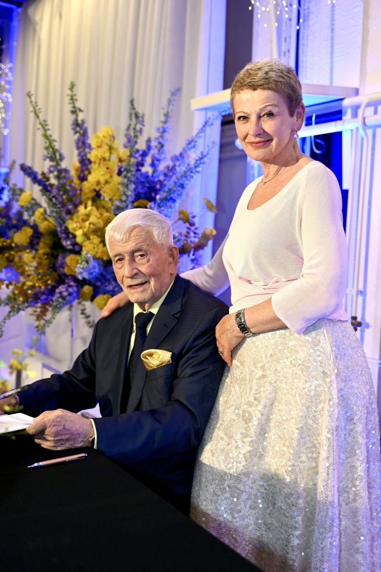 Dr- Peter Čeferin