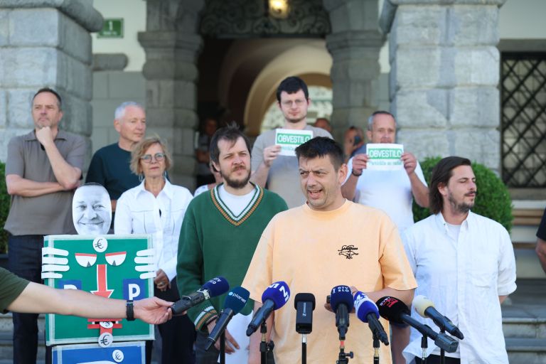 zbiranje podpisov, plačljivo parkiranje, referendum.jpg