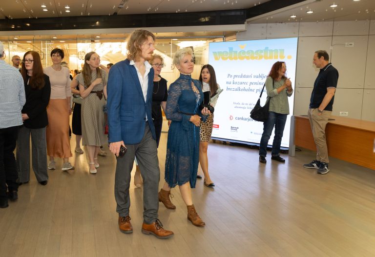 Julian Rhind-Tutt, Nataša Rhind-Tutt