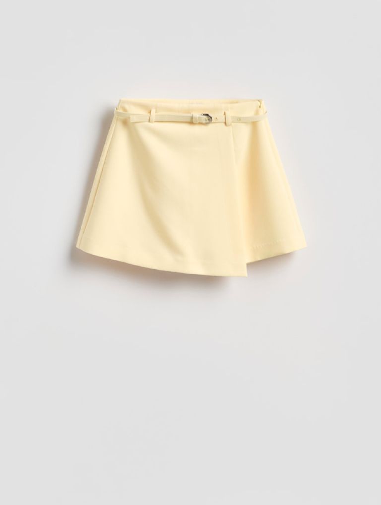 kratke hlače RESERVED ALEJA 2299 EUR (002).png