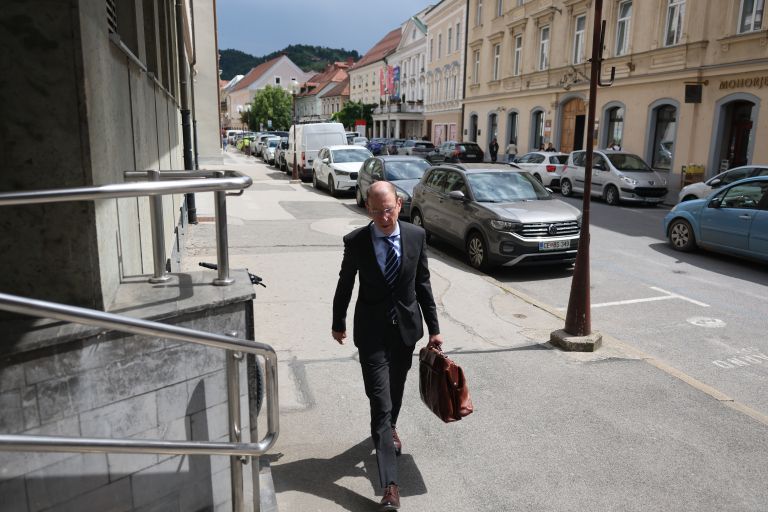 tes, sodnik, odvetnik, rotnik