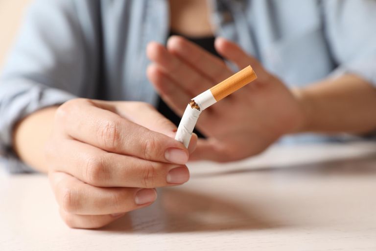 cigarete naslovna shutterstock.jpg