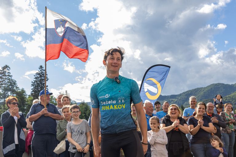 Cene Prevc, Dežela junakov