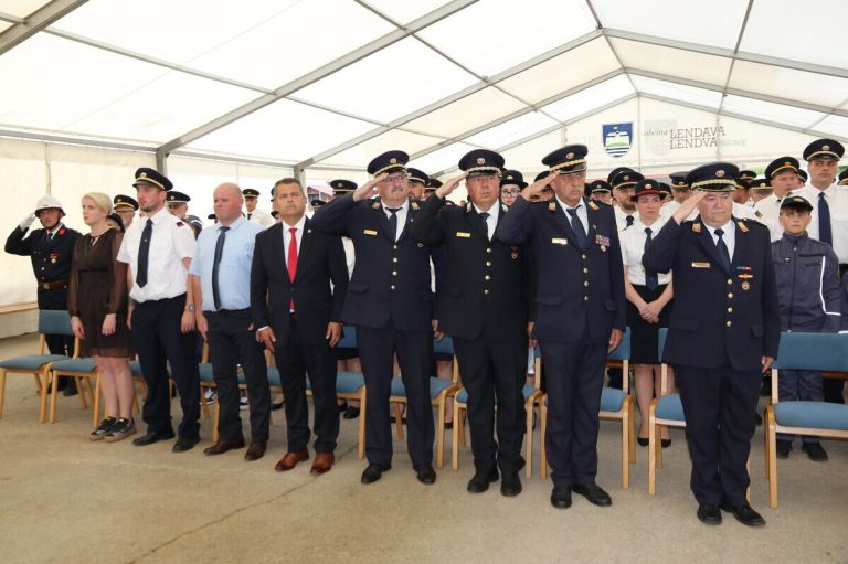 pgd-dolga-vas, prevzem-gasilskega-vozila