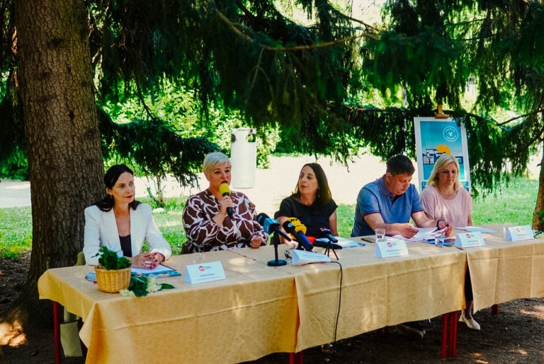 Poletje v Velenju novinarska.jpg