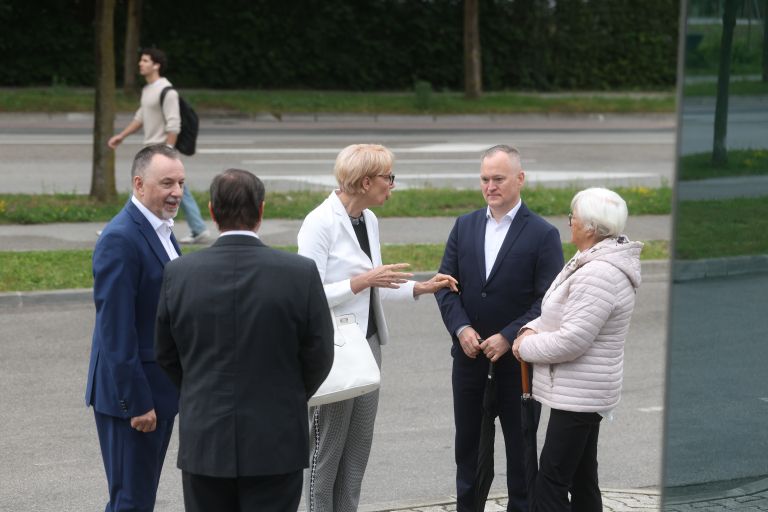 primopredaja mors hajdinjak sajovic obrambno ministrstvo.jpg